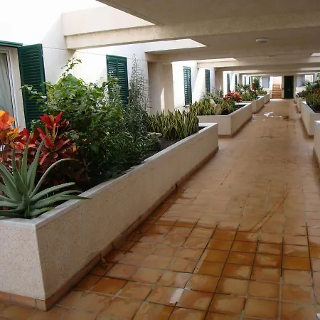 Apartment Apartamento Con Jardin Y Piscina En El Balancon *